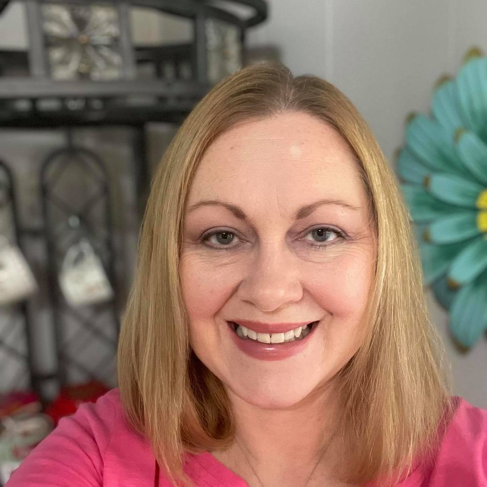 Meet your Posher, Cindy